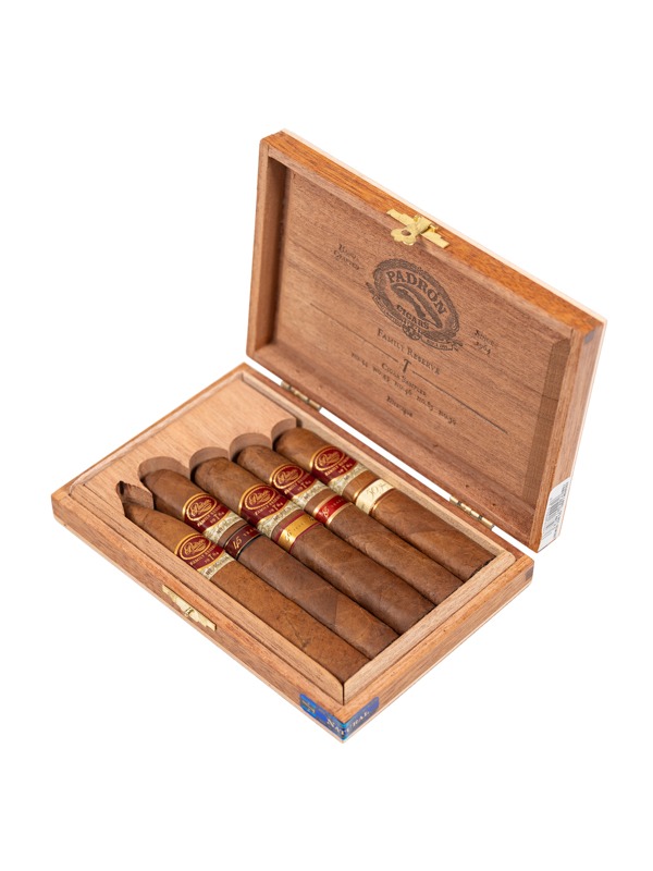 Padron Family Reserve Natural Sampler