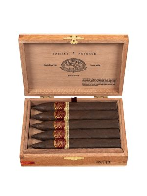 Padron Family Reserve No. 44 Maduro