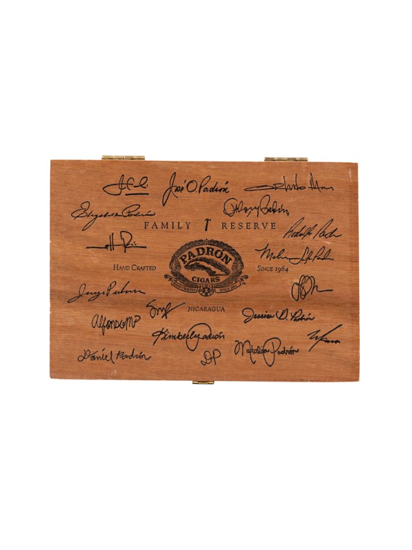 Padron Family Reserve No. 44 Natural