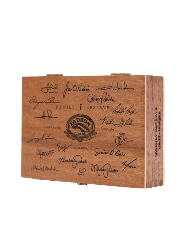 Padron Family Reserve No. 44 Natural