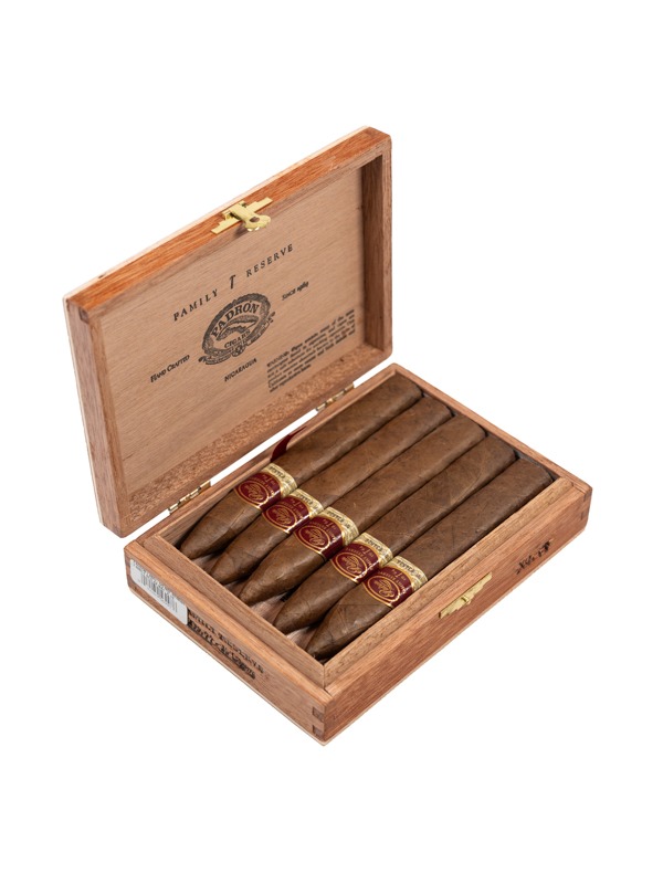 Padron Family Reserve No. 44 Natural