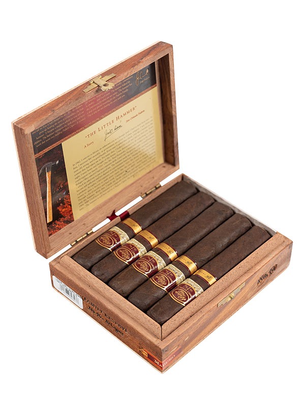 Padron Family Reserve No. 46 Maduro
