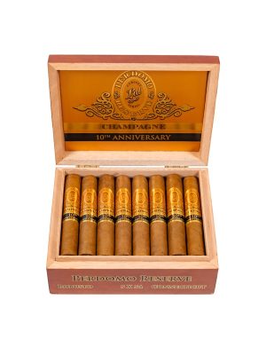 Perdomo 10th Anniversary Champagne Robusto