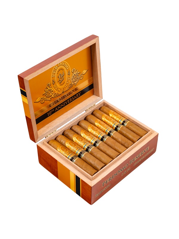 Perdomo 10th Anniversary Champagne Robusto