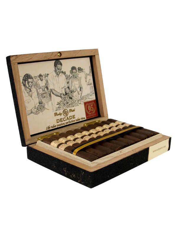 Rocky Patel Decade Robusto