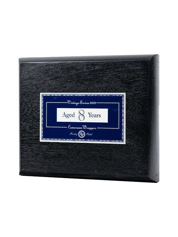 Rocky Patel Vintage 2003 Toro