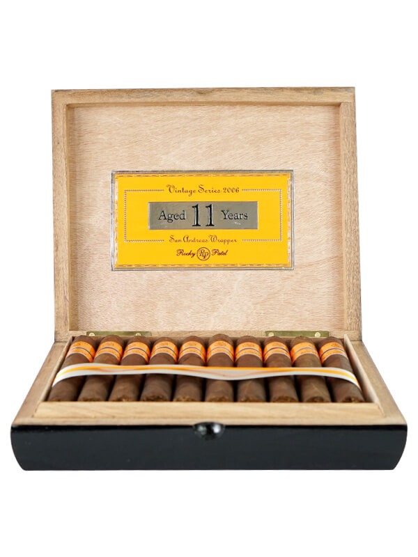 Rocky Patel Vintage 2006 Toro