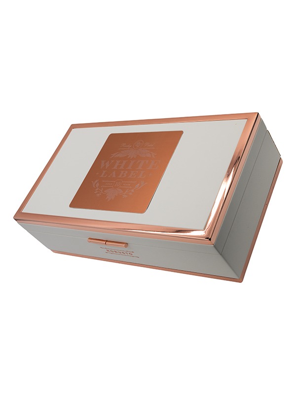 Rocky Patel White Label Robusto Gift Set With Lighter