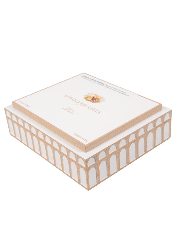 Romeo y Julieta 150th Anniversary Balconet