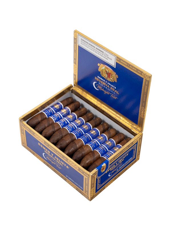 Romeo y Julieta Reserva Real Nicaragua Midnight Twisted Love Story