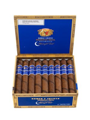 Romeo y Julieta Reserva Real Nicaragua Midnight Twisted Toro