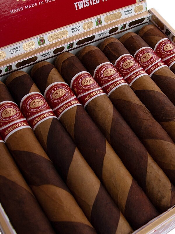 Romeo Y Julieta Reserva Real Twisted Toro