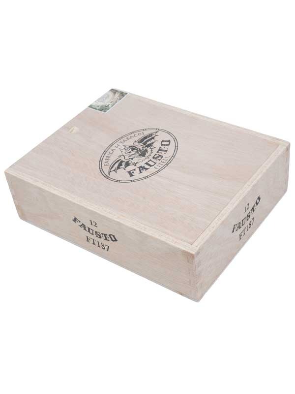 Tatuaje Fausto FT187
