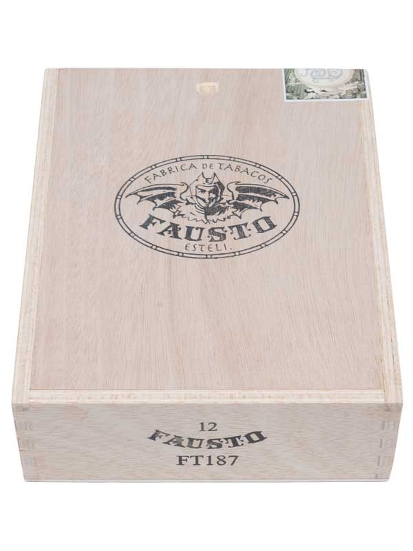 Tatuaje Fausto FT187
