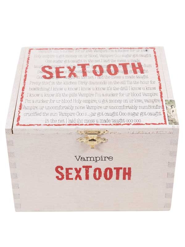 Tatuaje SexTooth Vampire