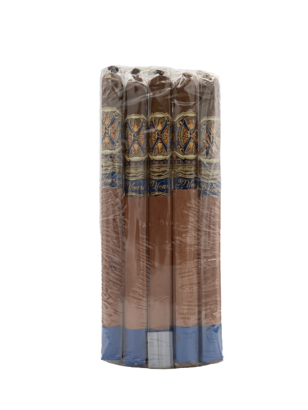 Fuente Fuente OpusX 20 Years Blue Phantom