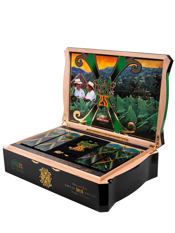 Fuente Fuente OpusX 25th Aniversario Humidor Set