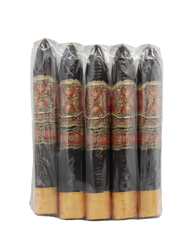 Fuente Fuente OpusX Oro Oscuro OXO Super Belicoso 2007 Aged Selection