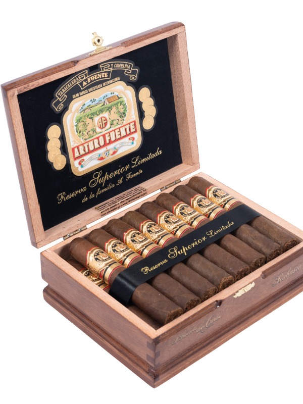 Arturo Fuente Don Carlos Robusto