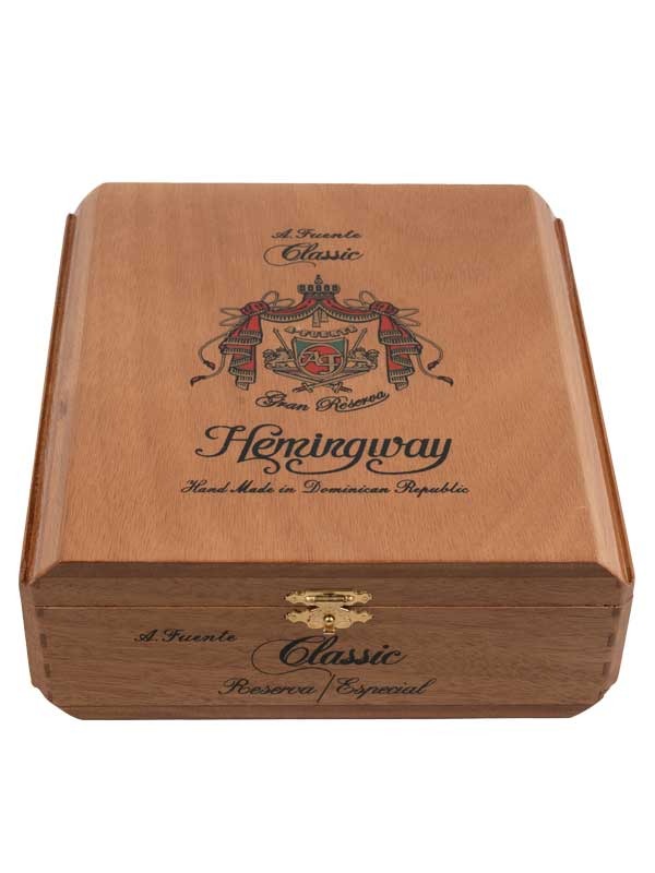 Arturo Fuente Hemingway Classic Maduro