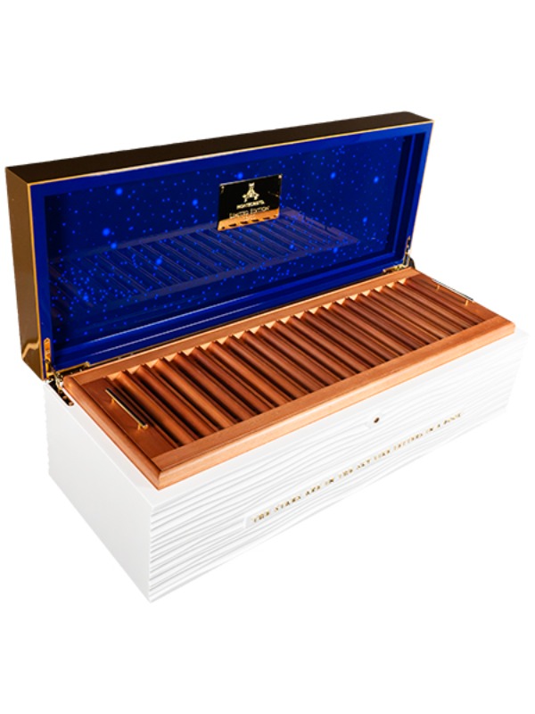 Montecristo Follow The Stars Tribute Humidor