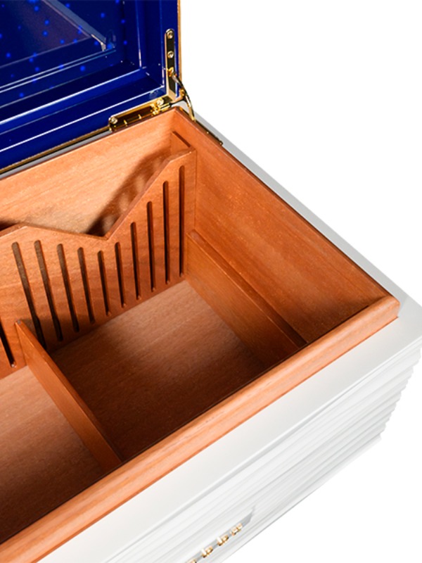 Montecristo Follow The Stars Tribute Humidor