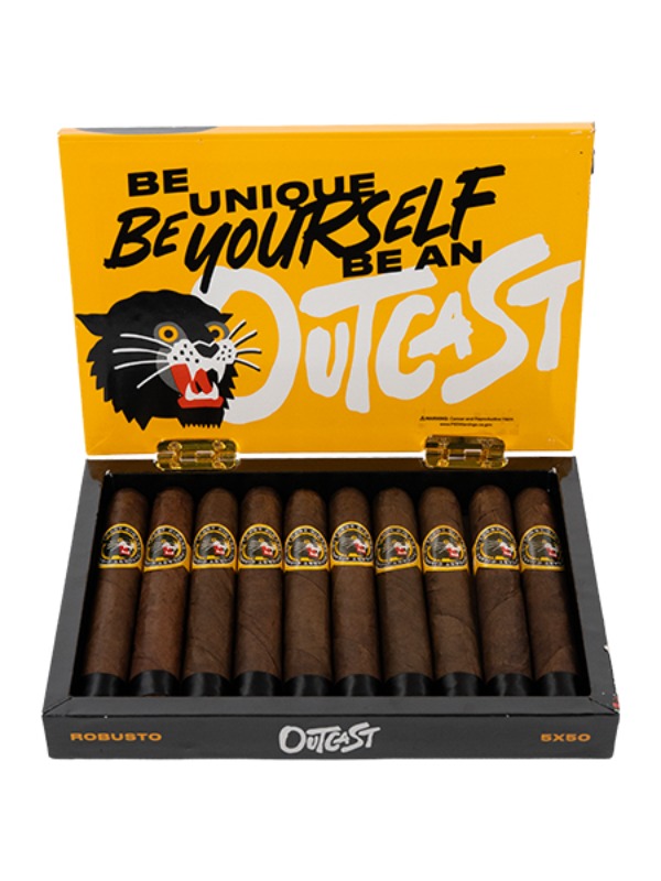 Outcast Robusto