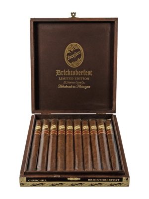 Bricktoberfest 2026 Churchill Extra with Vintage Brick Red Ashtray