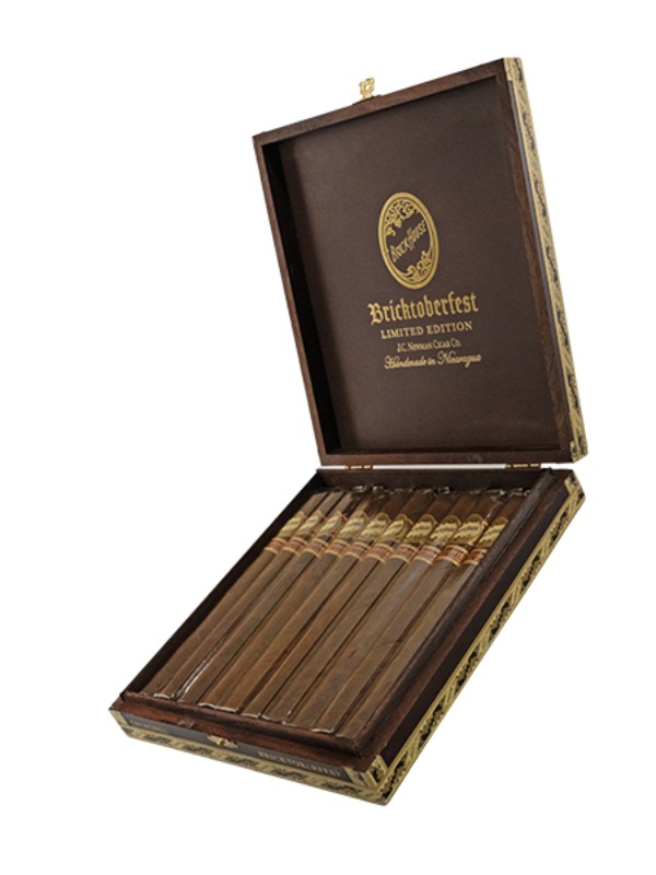 Bricktoberfest 2026 Churchill Extra with Vintage Brick Red Ashtray