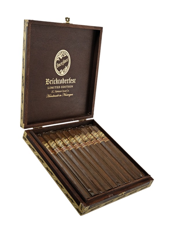 Bricktoberfest 2026 Churchill Extra with Vintage Brick Red Ashtray